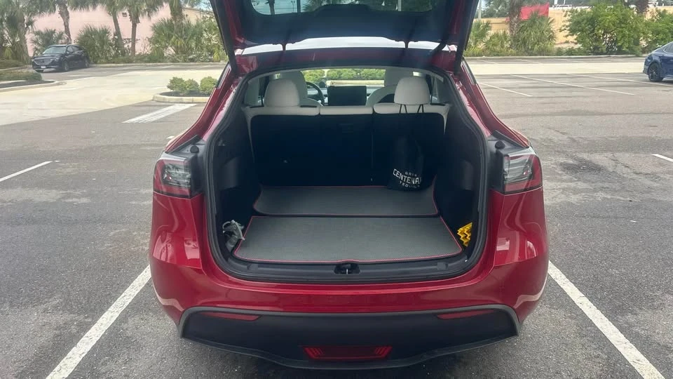2022 Tesla Model Y Performance - Image 3 of 19