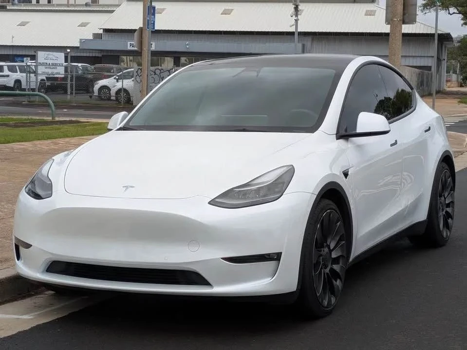 2022 Tesla Model Y Performance - Image 17 of 17