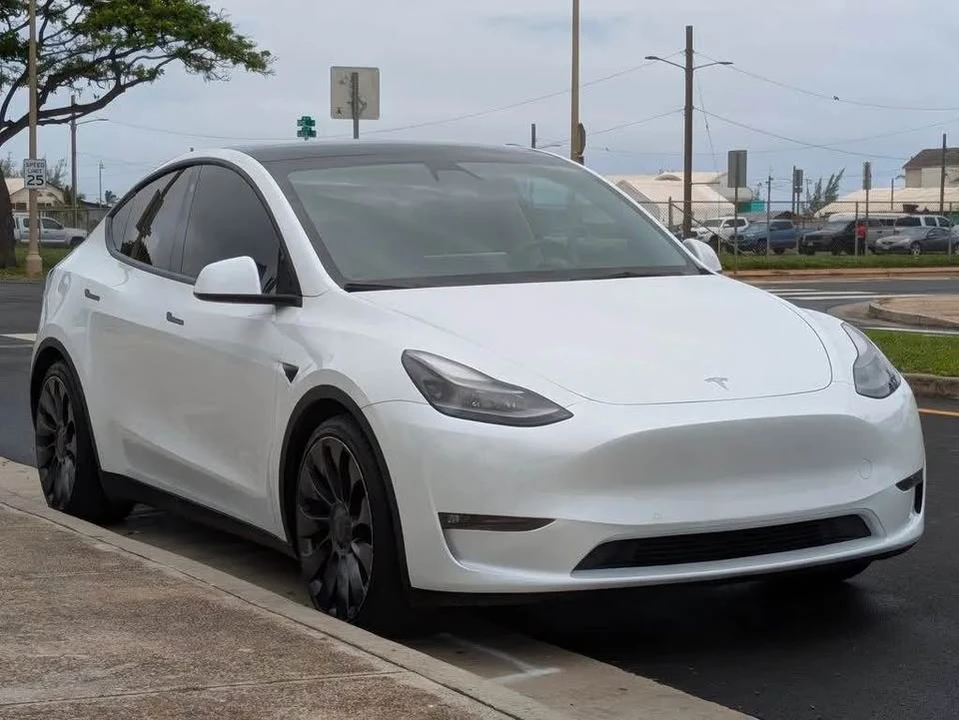 2022 Tesla Model Y Performance - Image 6 of 17