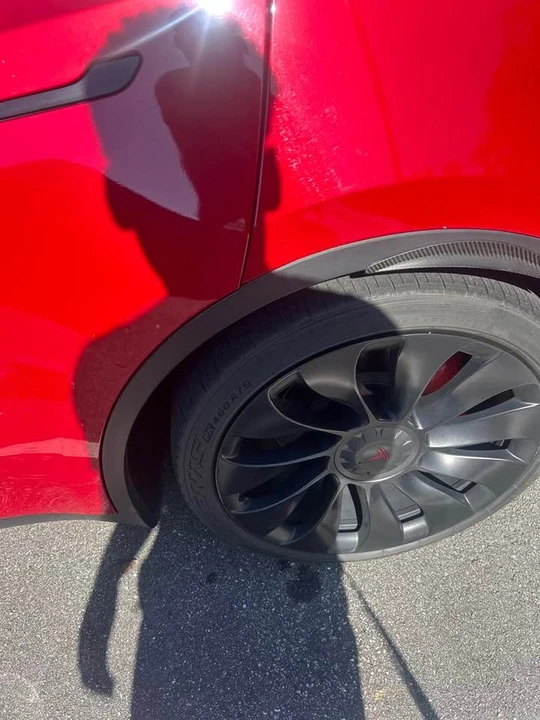 2022 Tesla Model Y Performance - Image 7 of 19
