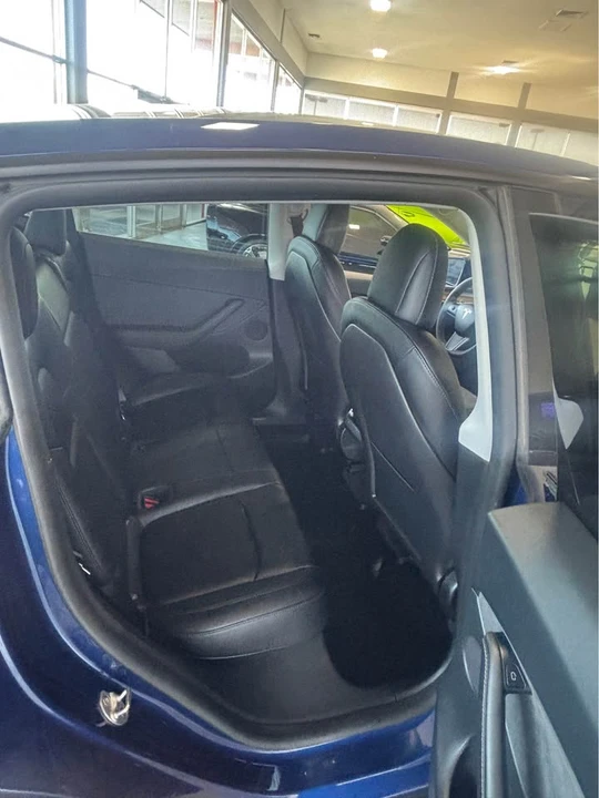 2022 Tesla Model Y Performance - Image 8 of 9