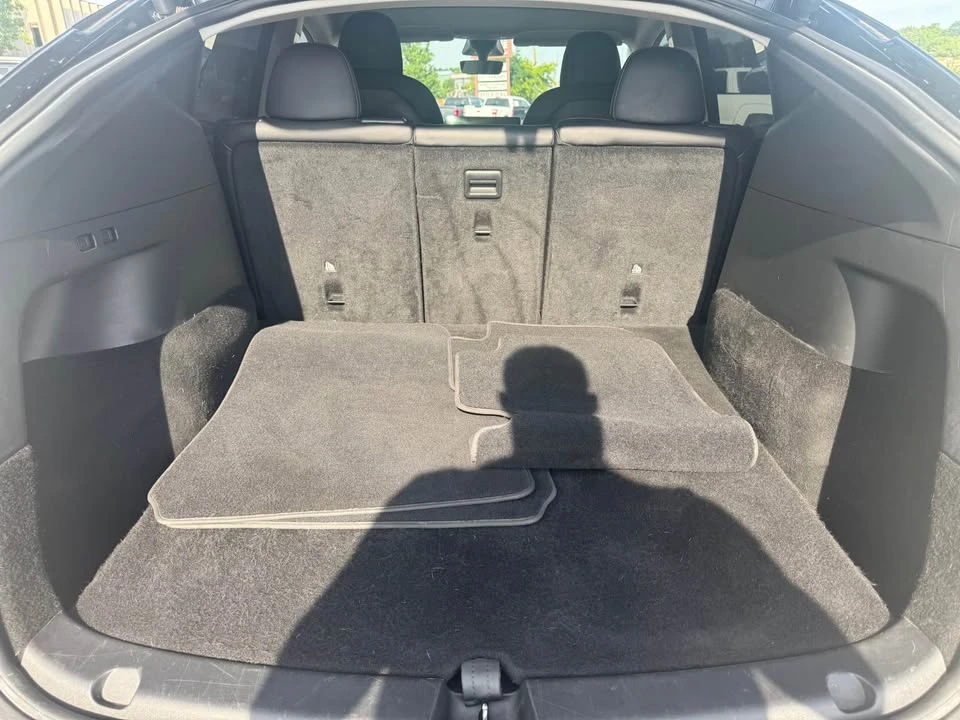 2022 Tesla Model Y Performance - Image 5 of 20