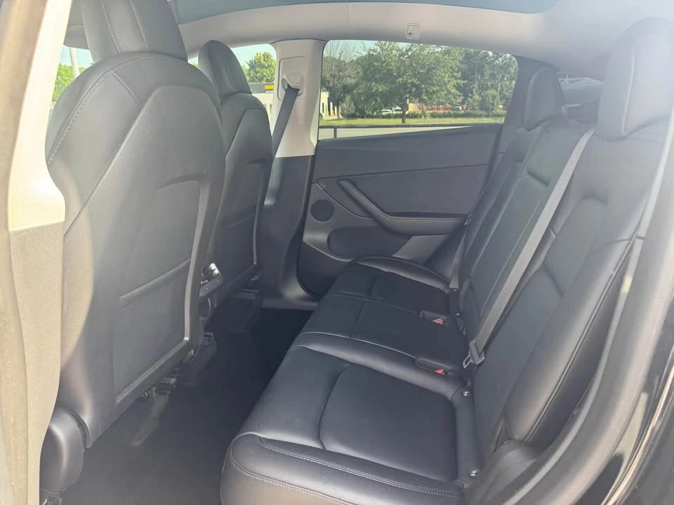 2022 Tesla Model Y Performance - Image 9 of 20