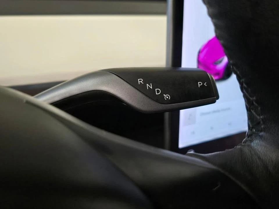 2022 Tesla Model Y Performance - Image 11 of 20