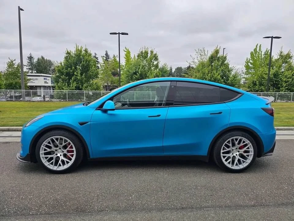 2022 Tesla Model Y Performance - Image 2 of 5
