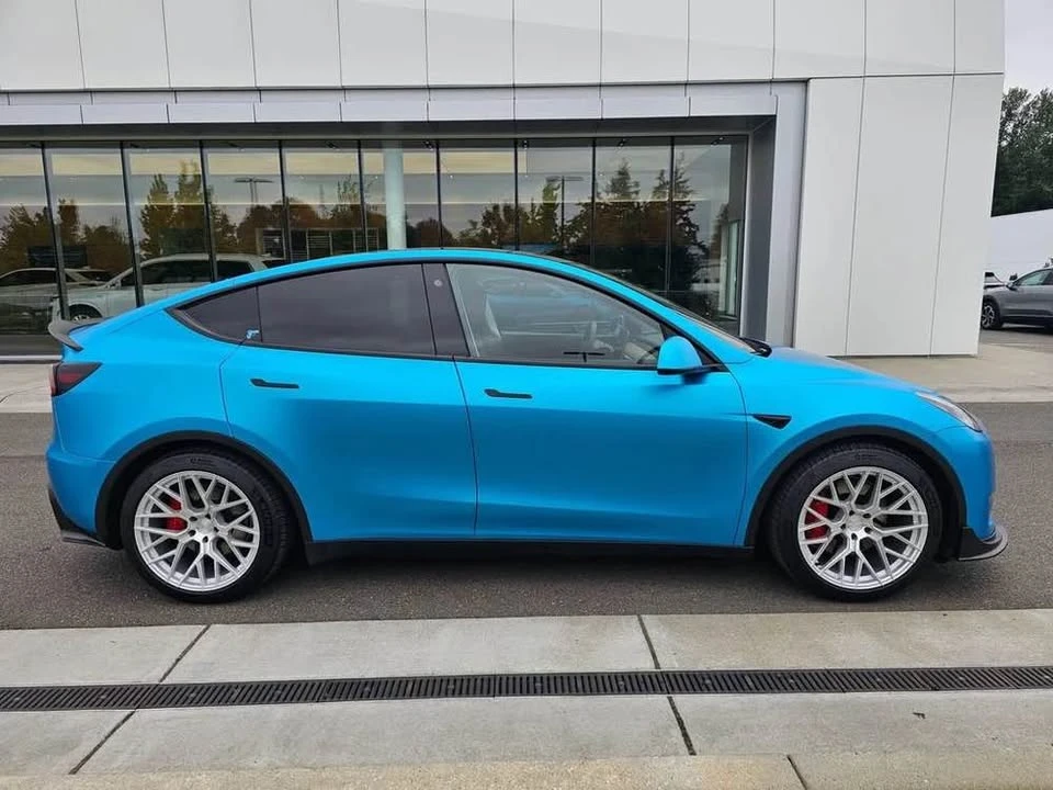 2022 Tesla Model Y Performance - Image 3 of 5