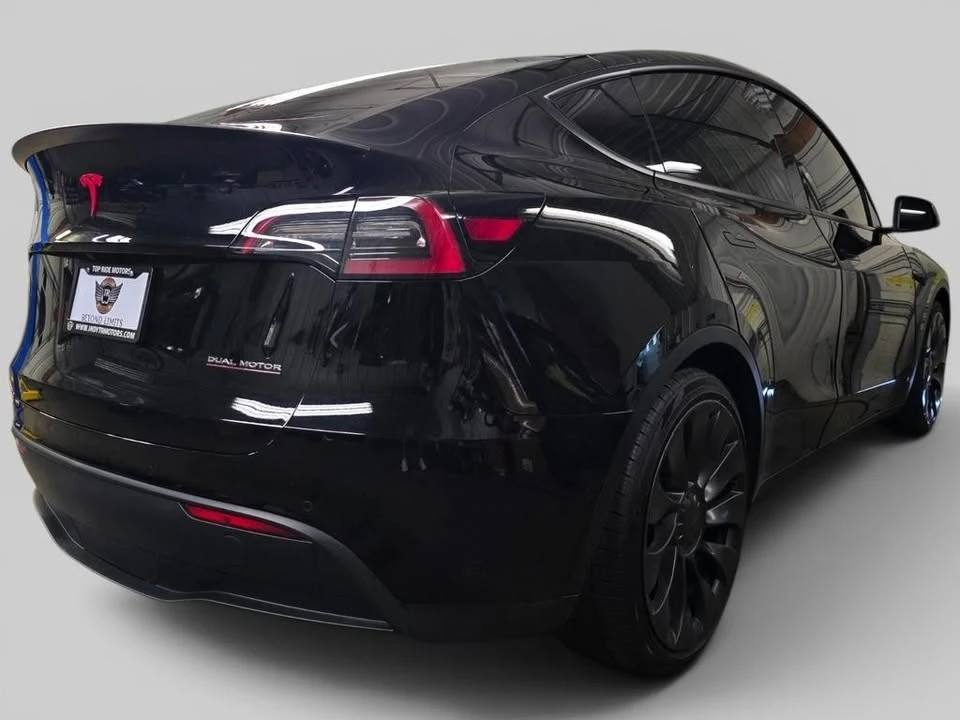 2022 Tesla Model Y Performance - Image 5 of 20