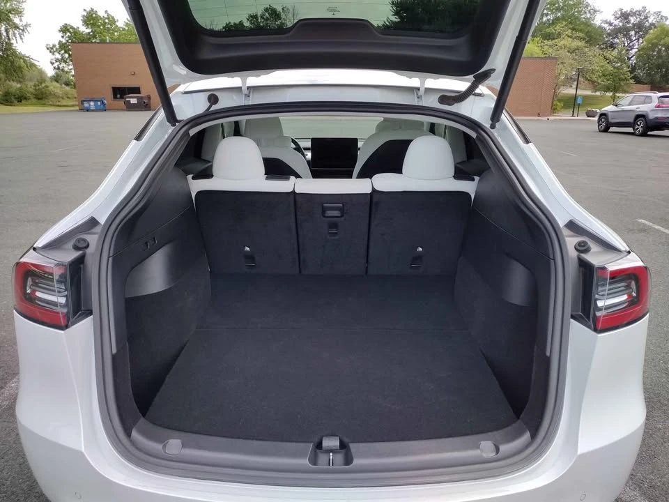 2022 Tesla Model Y Performance - Image 9 of 20