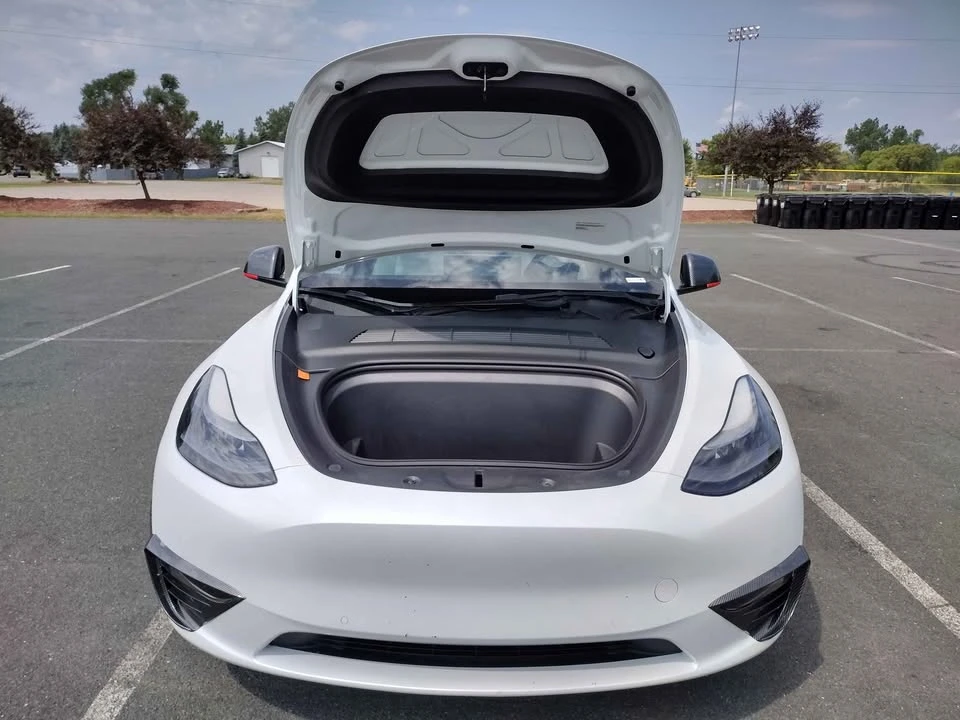 2022 Tesla Model Y Performance - Image 17 of 20