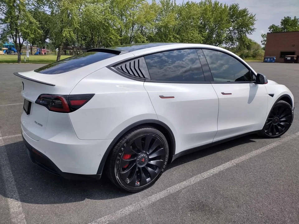 2022 Tesla Model Y Performance - Image 13 of 20