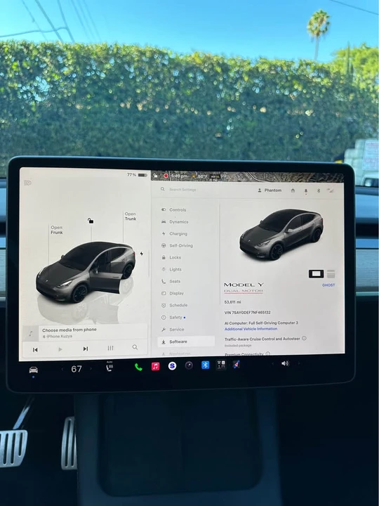2022 Tesla Model Y Performance - Image 11 of 18