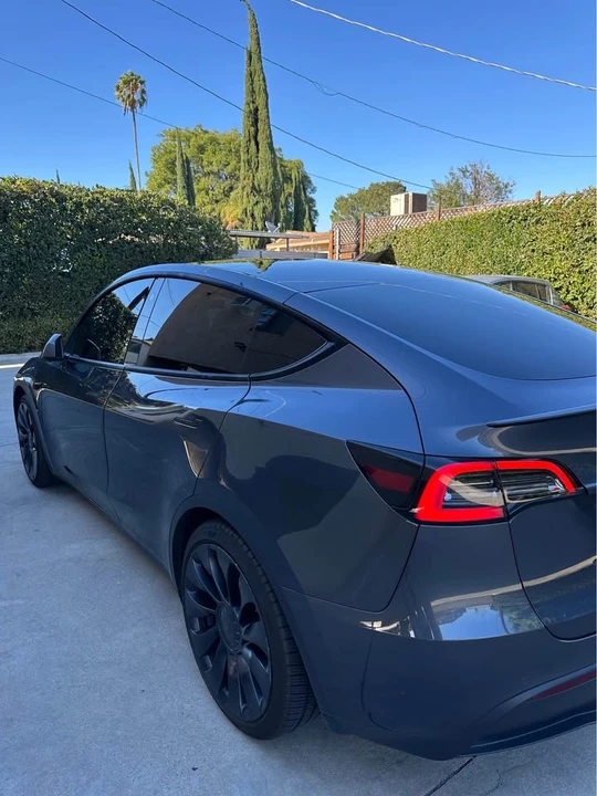 2022 Tesla Model Y Performance - Image 5 of 18