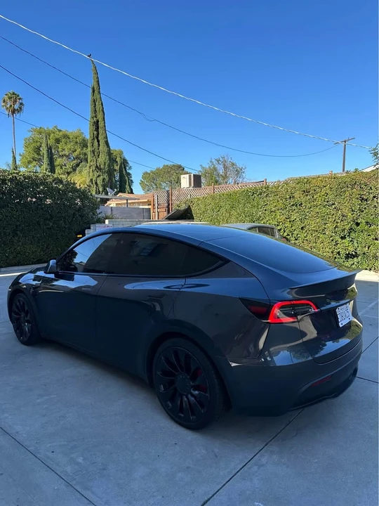 2022 Tesla Model Y Performance - Image 4 of 18
