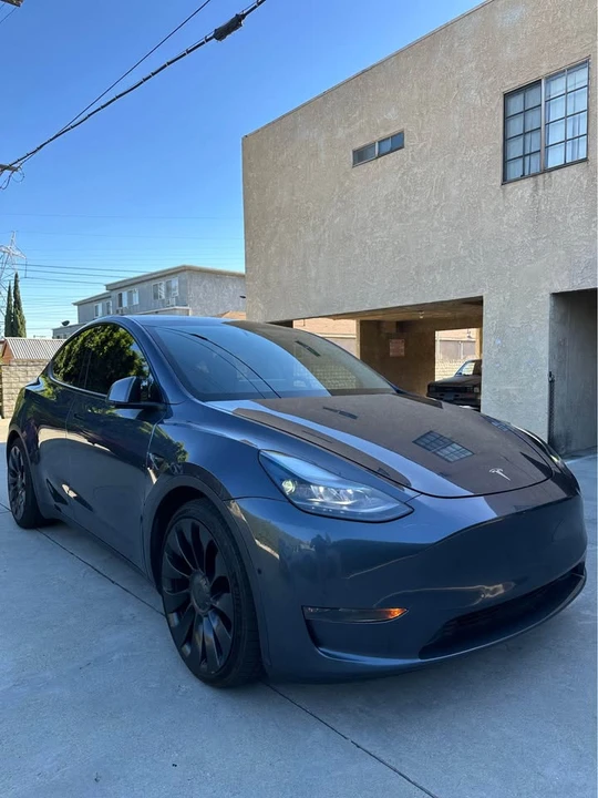 2022 Tesla Model Y Performance - Image 10 of 18