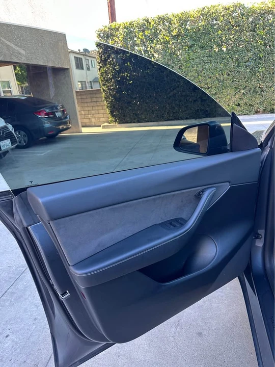 2022 Tesla Model Y Performance - Image 13 of 18