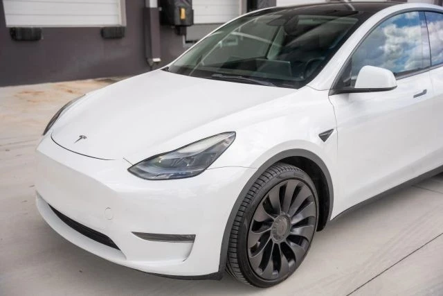 2022 Tesla Model Y Performance - Image 21 of 21