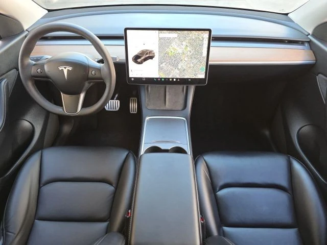 2022 Tesla Model Y Performance - Image 12 of 21