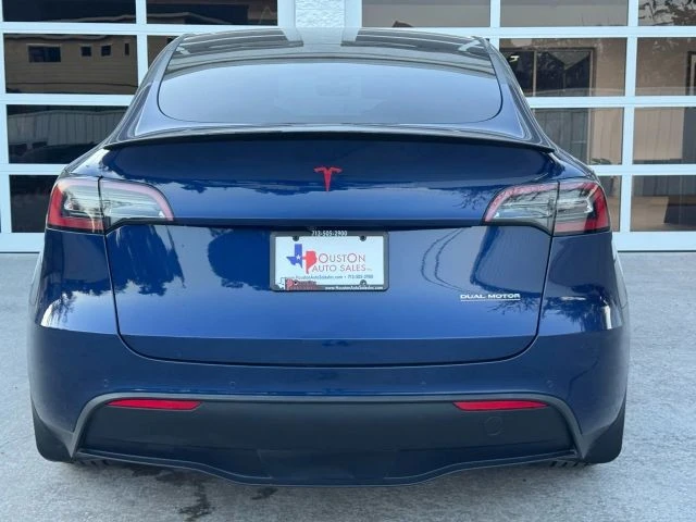 2022 Tesla Model Y Performance - Image 13 of 21