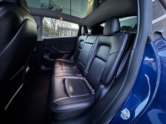 2022 Tesla Model Y Performance - Image 18 of 21