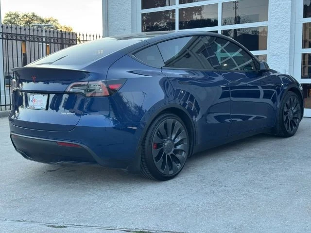2022 Tesla Model Y Performance - Image 10 of 21