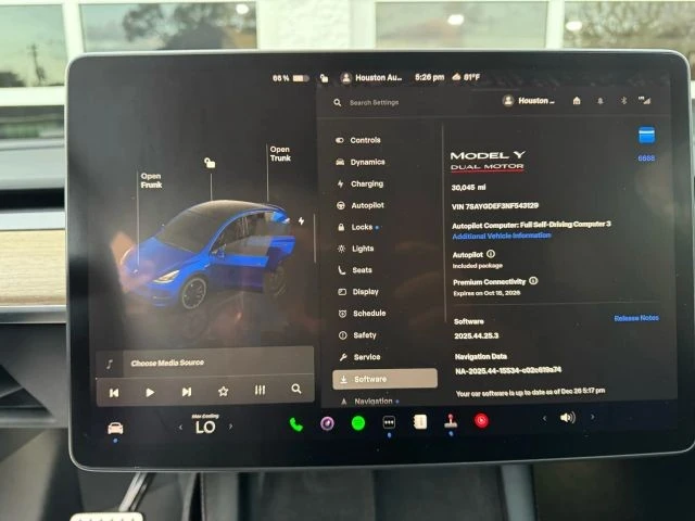 2022 Tesla Model Y Performance - Image 20 of 21