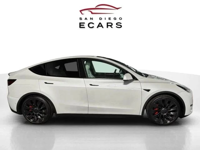 2022 Tesla Model Y Performance - Image 4 of 12
