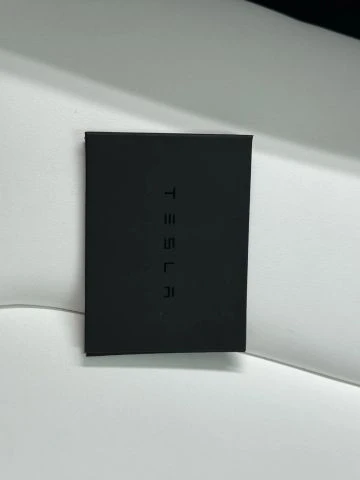 2022 Tesla Model Y Performance - Image 17 of 21