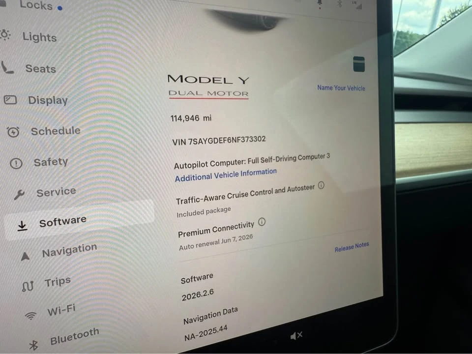 2022 Tesla Model Y Performance - Image 17 of 20