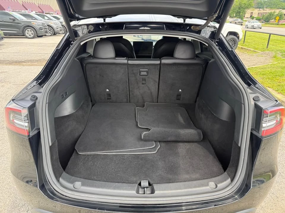 2022 Tesla Model Y Performance - Image 5 of 20