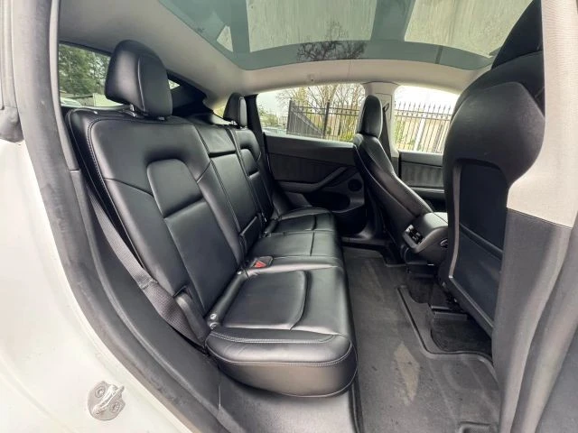2022 Tesla Model Y Performance - Image 18 of 21
