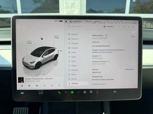 2022 Tesla Model Y Performance - Image 20 of 21