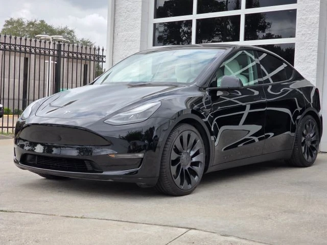 2022 Tesla Model Y Performance - Image 11 of 21