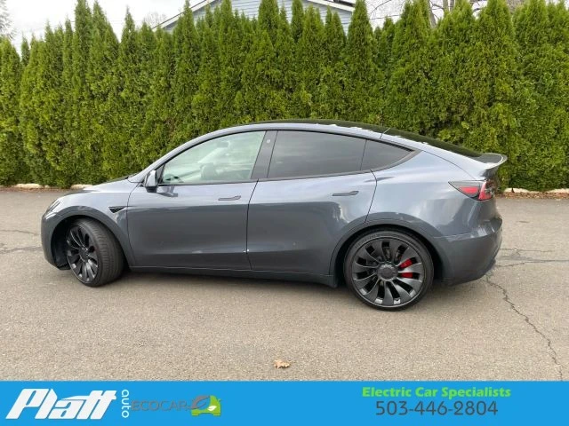 2022 Tesla Model Y Performance - Image 7 of 21