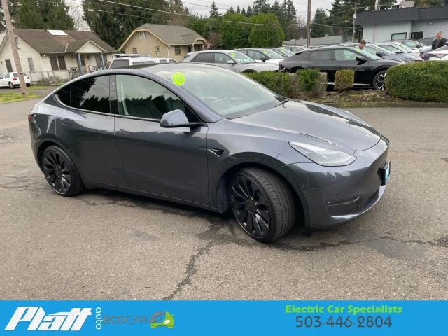 2022 Tesla Model Y Performance - Image 15 of 21