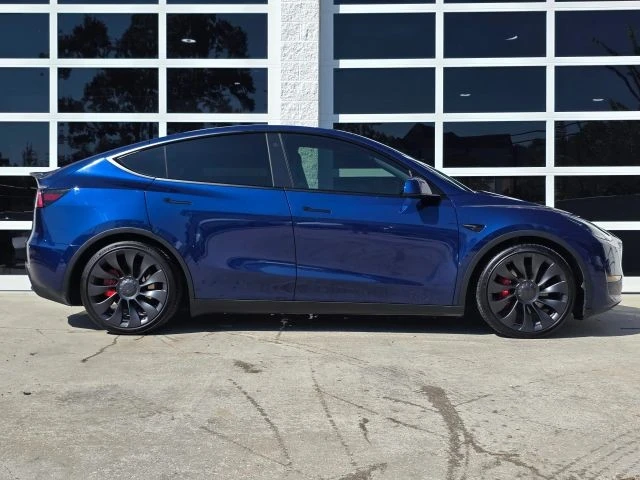 2022 Tesla Model Y Performance - Image 3 of 21