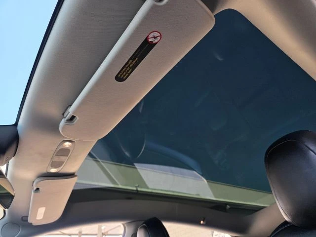 2022 Tesla Model Y Performance - Image 21 of 21
