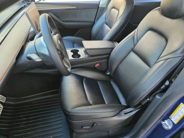 2022 Tesla Model Y Performance - Image 17 of 21