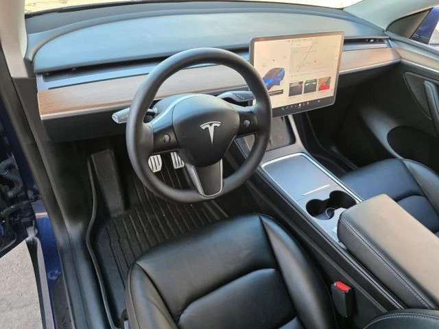 2022 Tesla Model Y Performance - Image 18 of 21