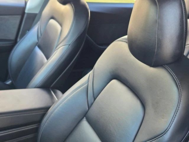 2022 Tesla Model Y Performance - Image 20 of 21