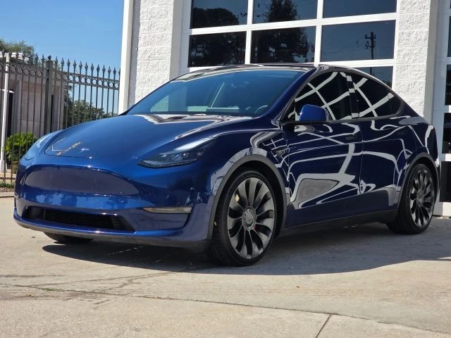 2022 Tesla Model Y Performance - Image 9 of 21