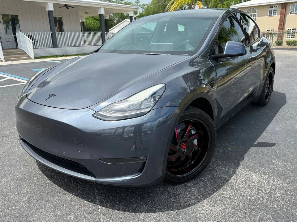 2022 Tesla Model Y - Image 6 of 12