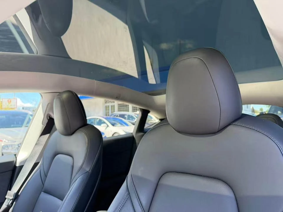 2022 Tesla Model Y - Image 12 of 20