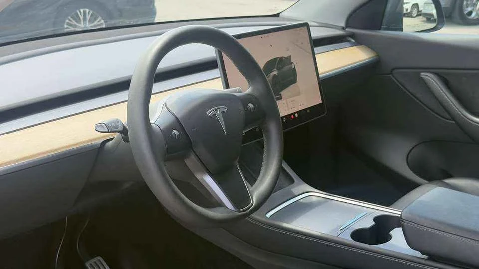 2022 Tesla Model 3 - Image 7 of 14
