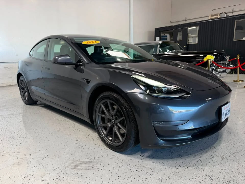 2022 Tesla Model 3 - Image 6 of 6