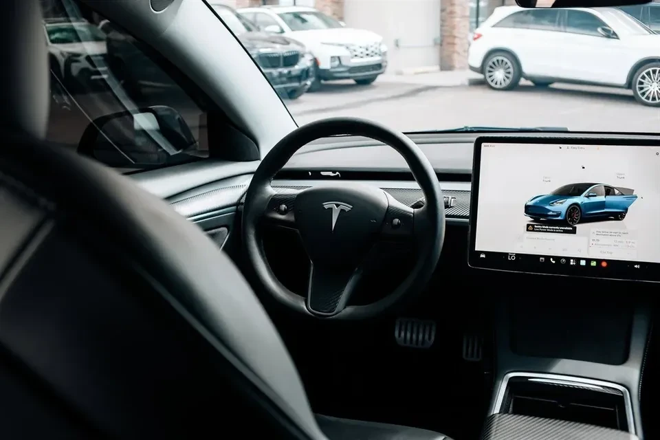 2022 Tesla Model 3 Performance - Image 3 of 9