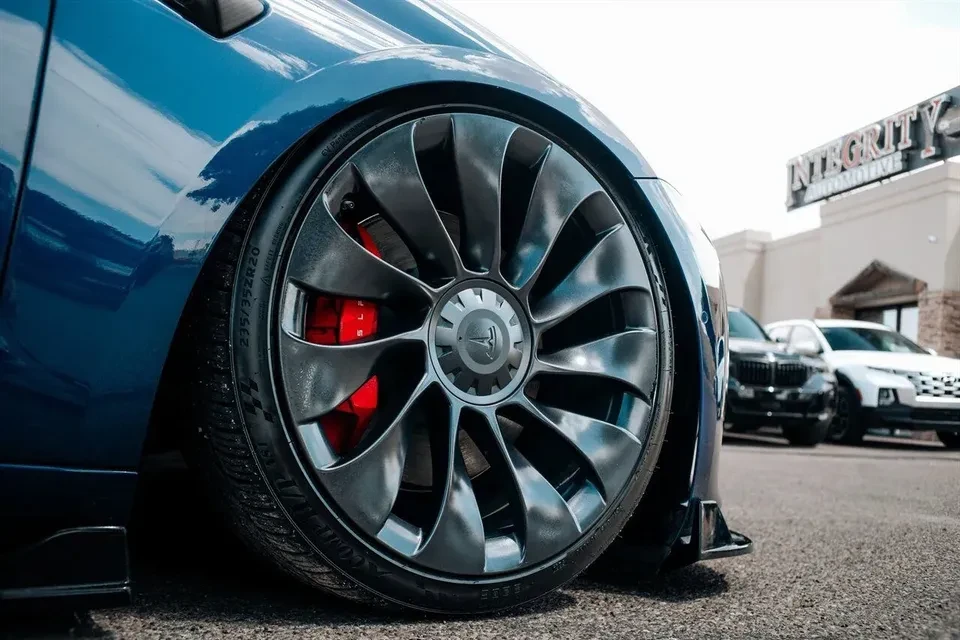 2022 Tesla Model 3 Performance - Image 5 of 9