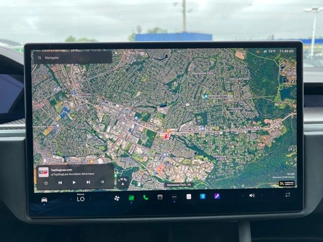 2022 Tesla Model X Plaid - Image 13 of 20