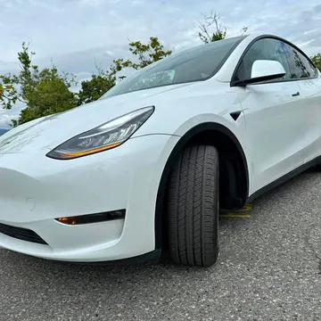 2022 Tesla Model Y Long Range Dual Motor AWD