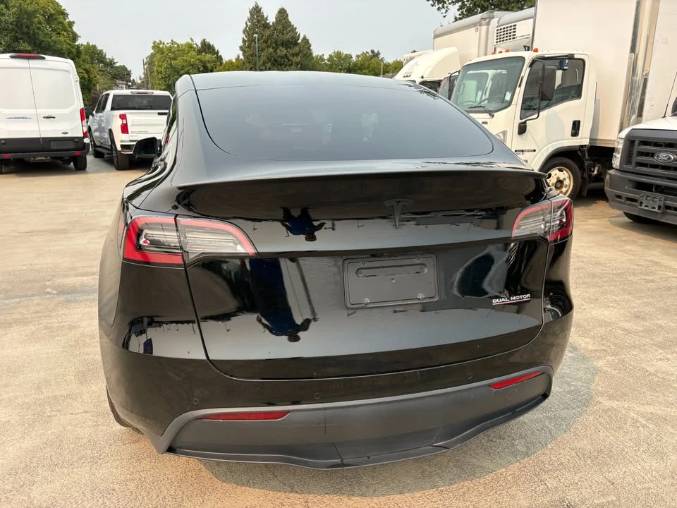 2022 Tesla Model Y Performance - Image 5 of 15