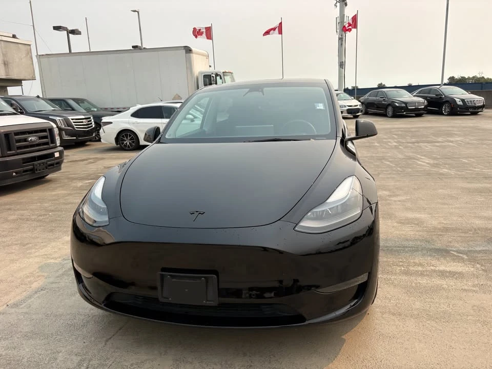 2022 Tesla Model Y Performance - Image 2 of 15